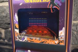 Space Invaders - Tomohiro Nishikado (Collector) (04)